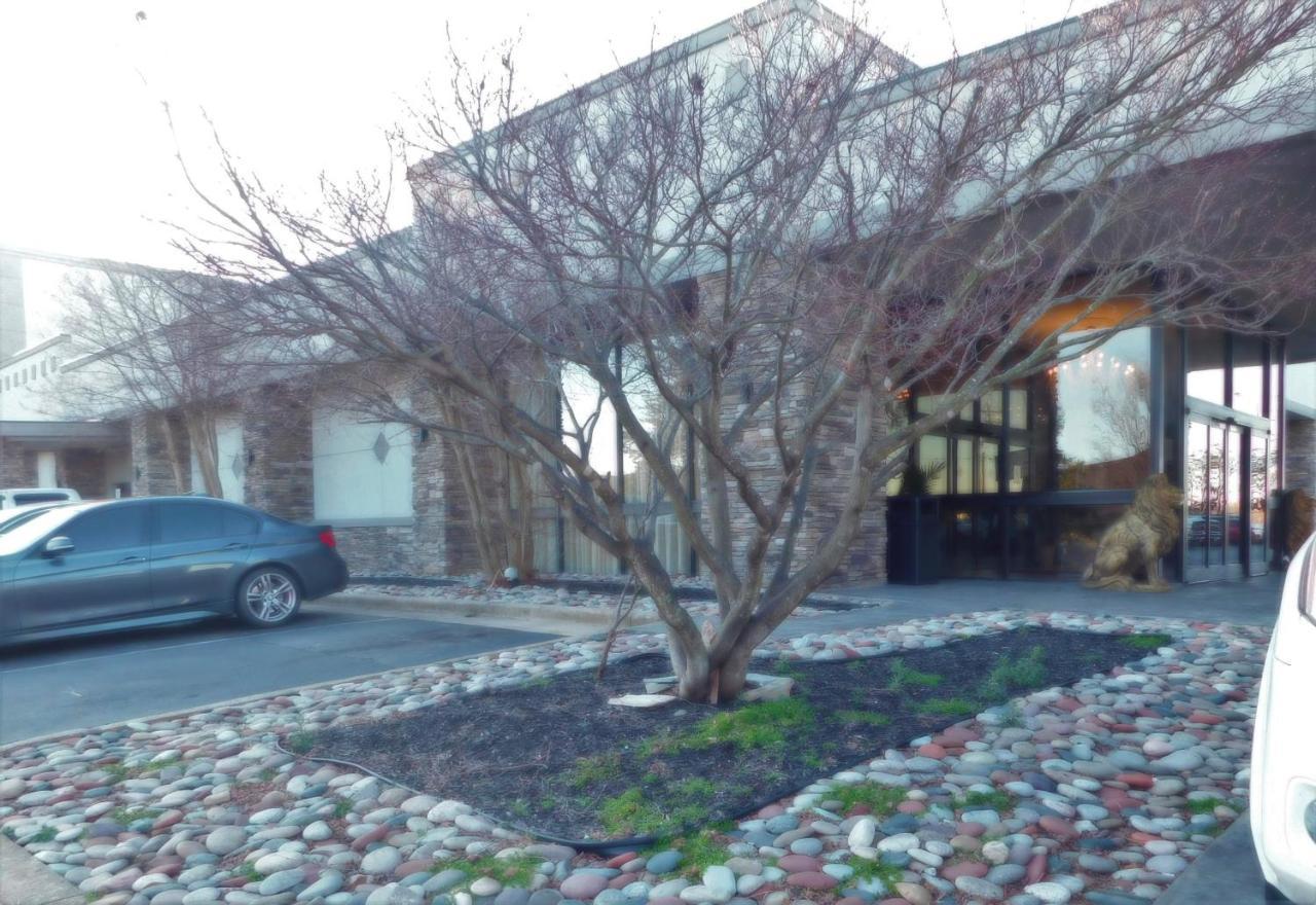 Wyndham Garden Greensboro Dış mekan fotoğraf