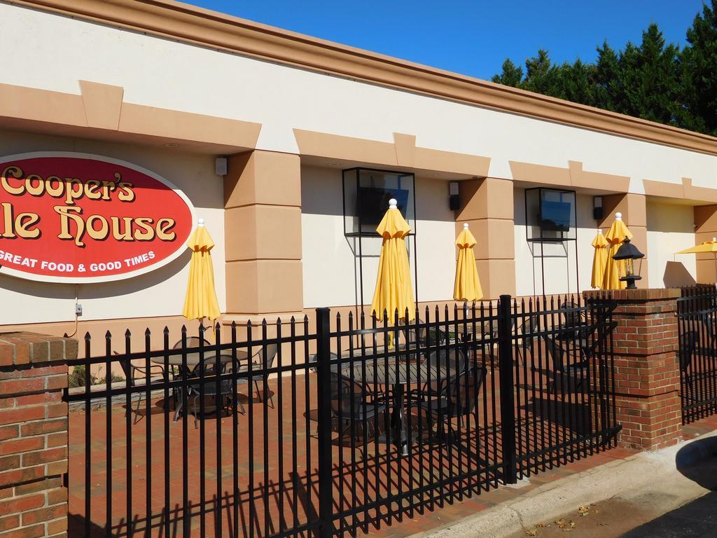 Wyndham Garden Greensboro Dış mekan fotoğraf