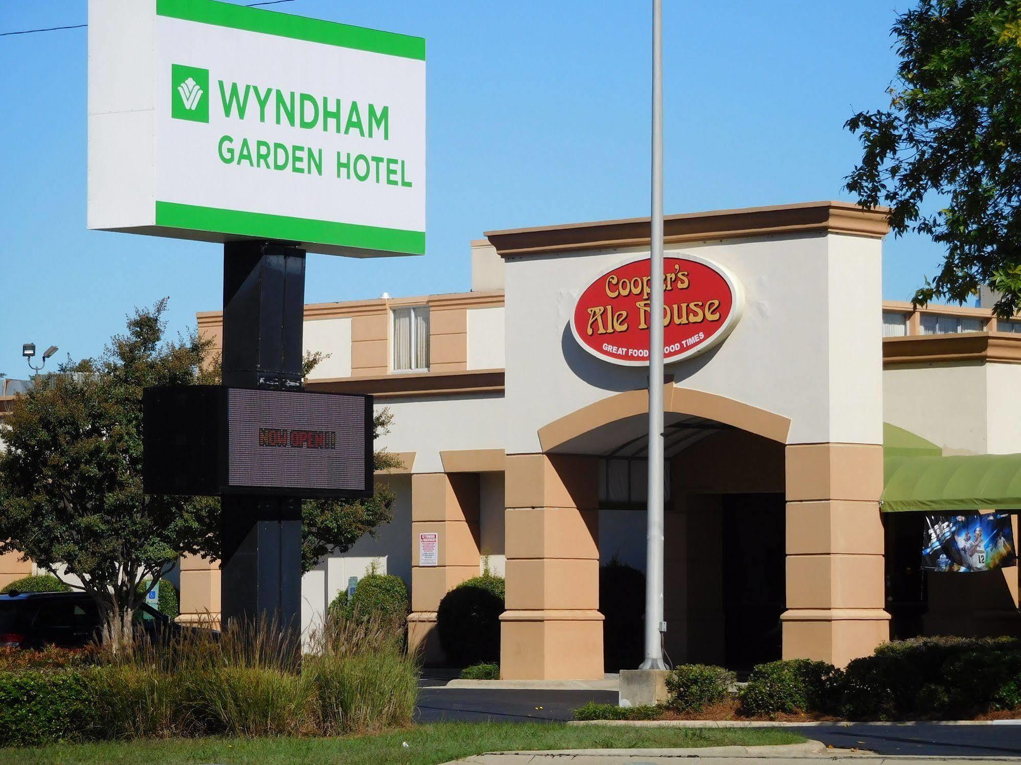 Wyndham Garden Greensboro Dış mekan fotoğraf
