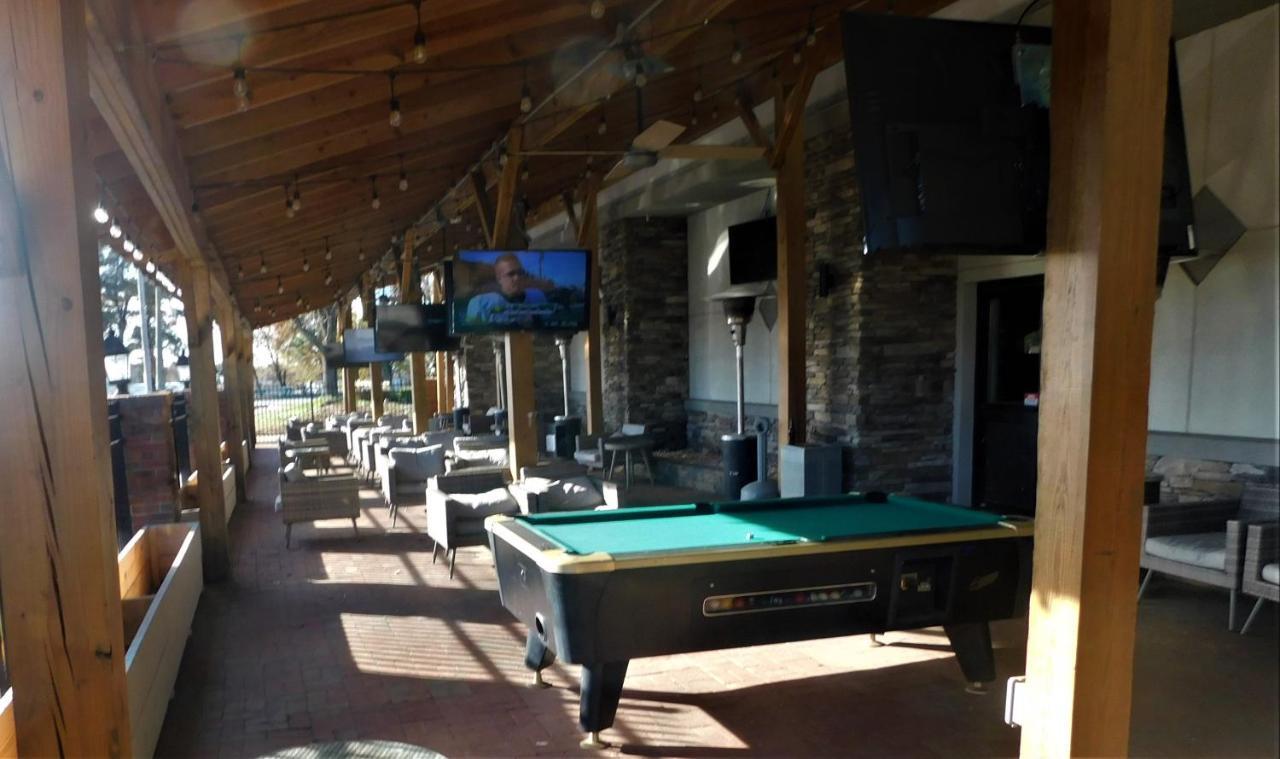 Wyndham Garden Greensboro Dış mekan fotoğraf