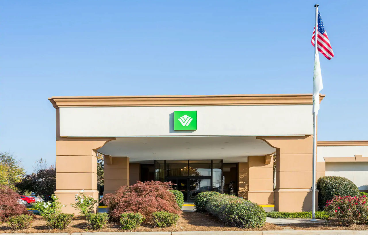 Wyndham Garden Greensboro Dış mekan fotoğraf